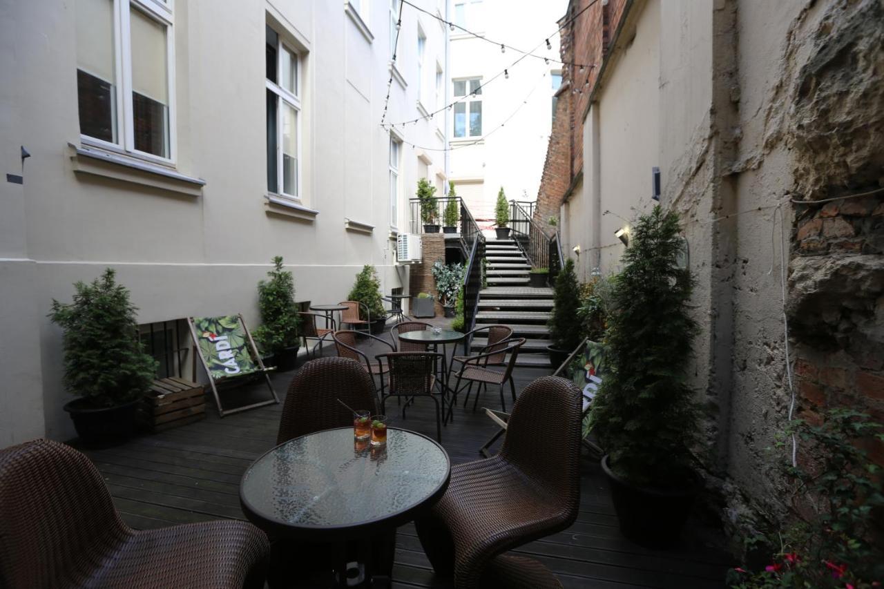Deja Vu Hostel Warschau Buitenkant foto