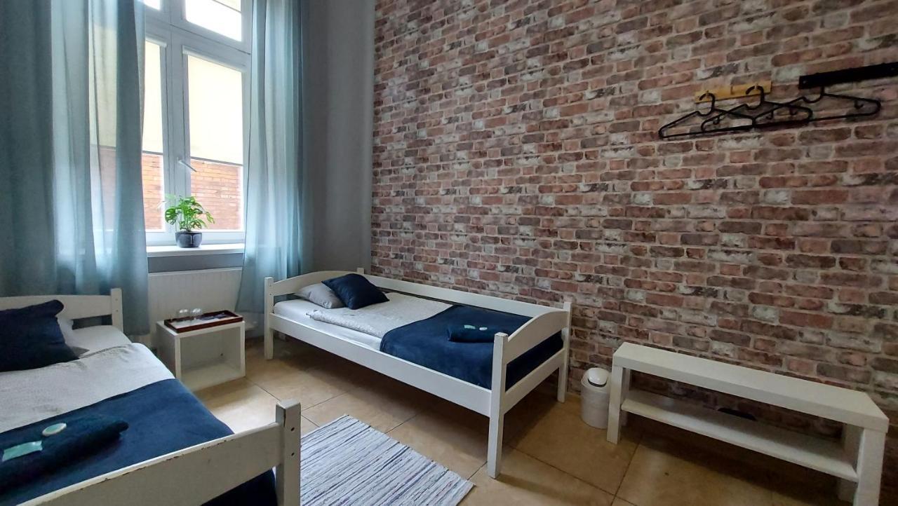 Deja Vu Hostel Warschau Buitenkant foto