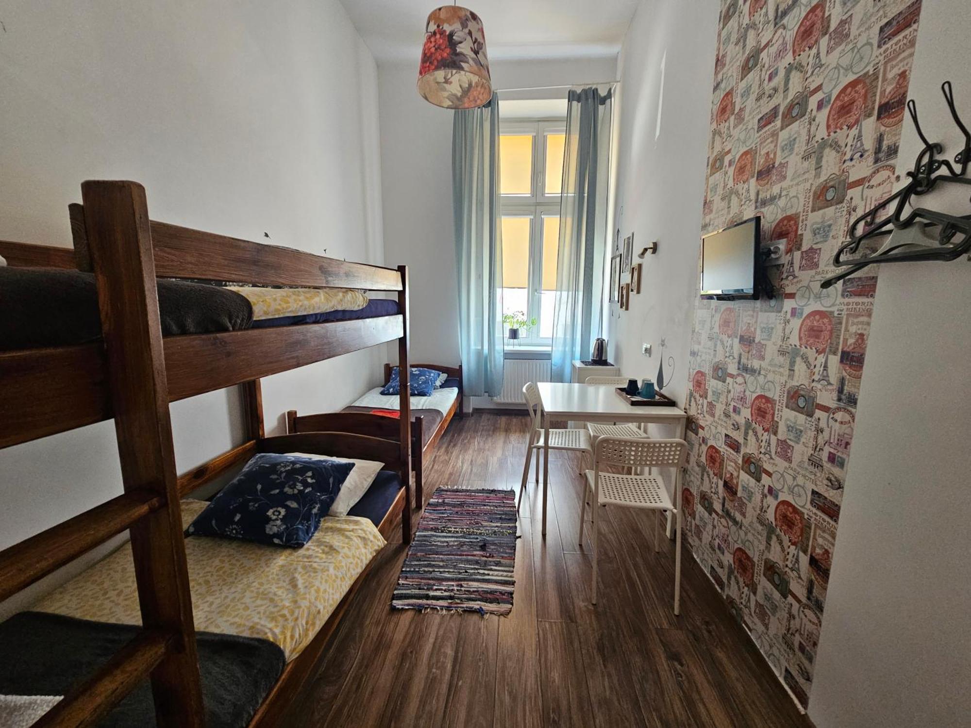 Deja Vu Hostel Warschau Buitenkant foto