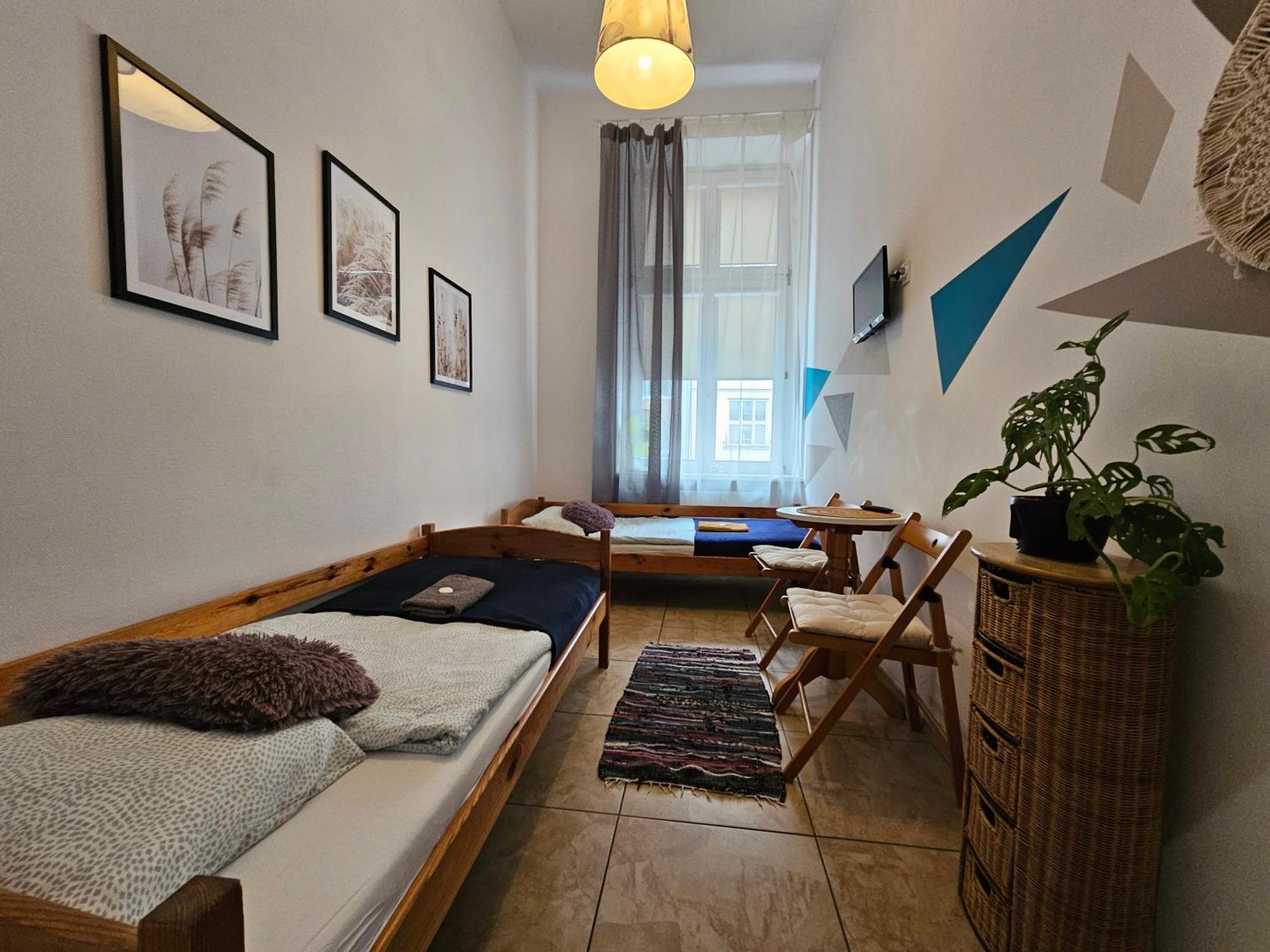 Deja Vu Hostel Warschau Buitenkant foto