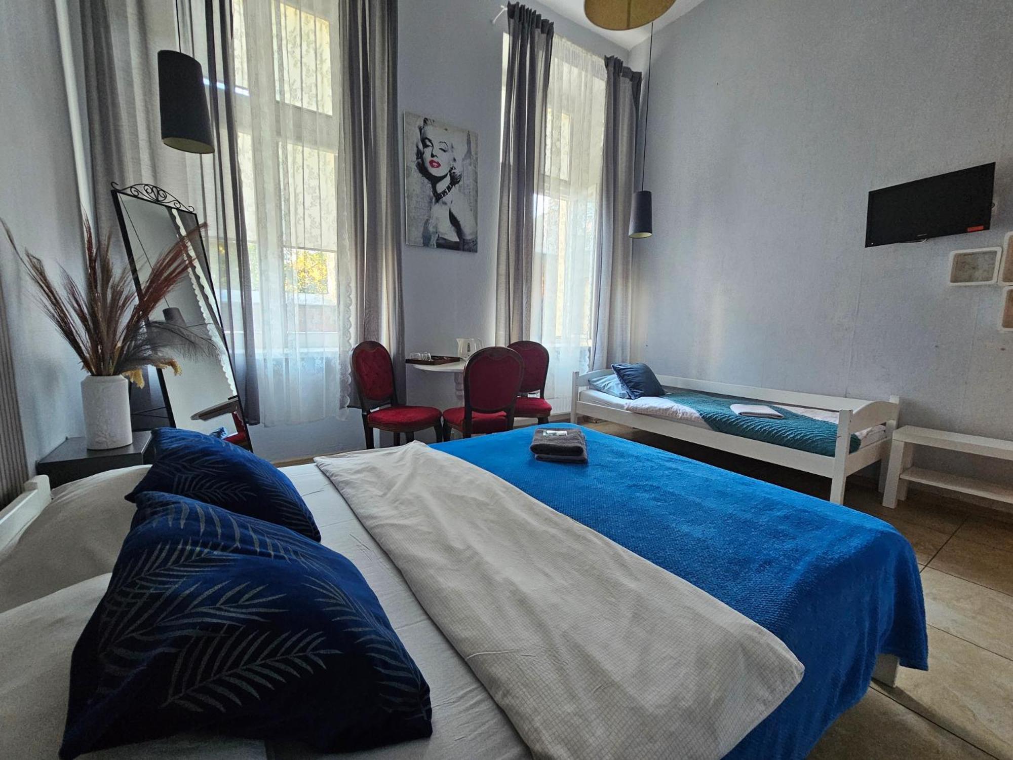 Deja Vu Hostel Warschau Buitenkant foto